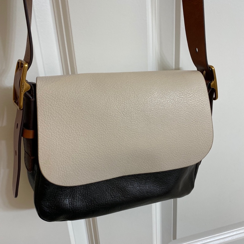 Fossil crossbody